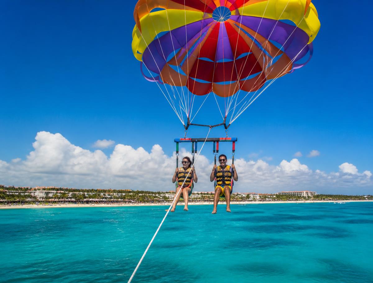 Bávaro Beach Parasailing Flight